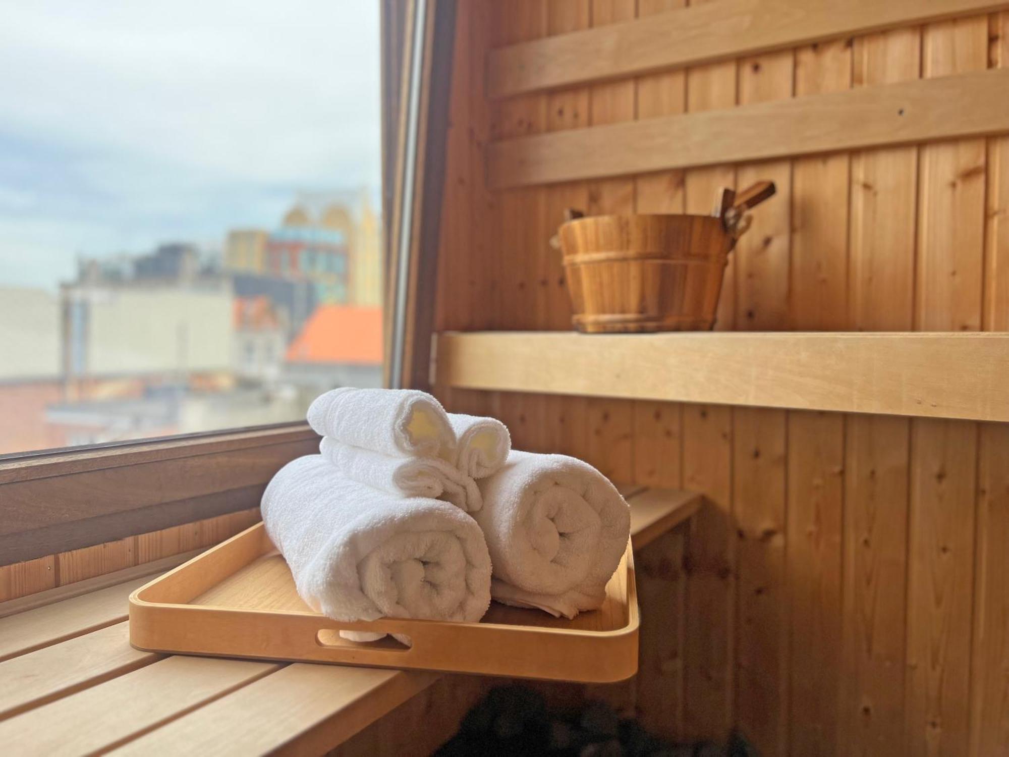 Astrid Sauna * Antwerpen